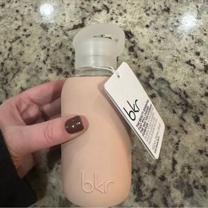 bkr Teeny Nude Cream Bottle in Color Teddy